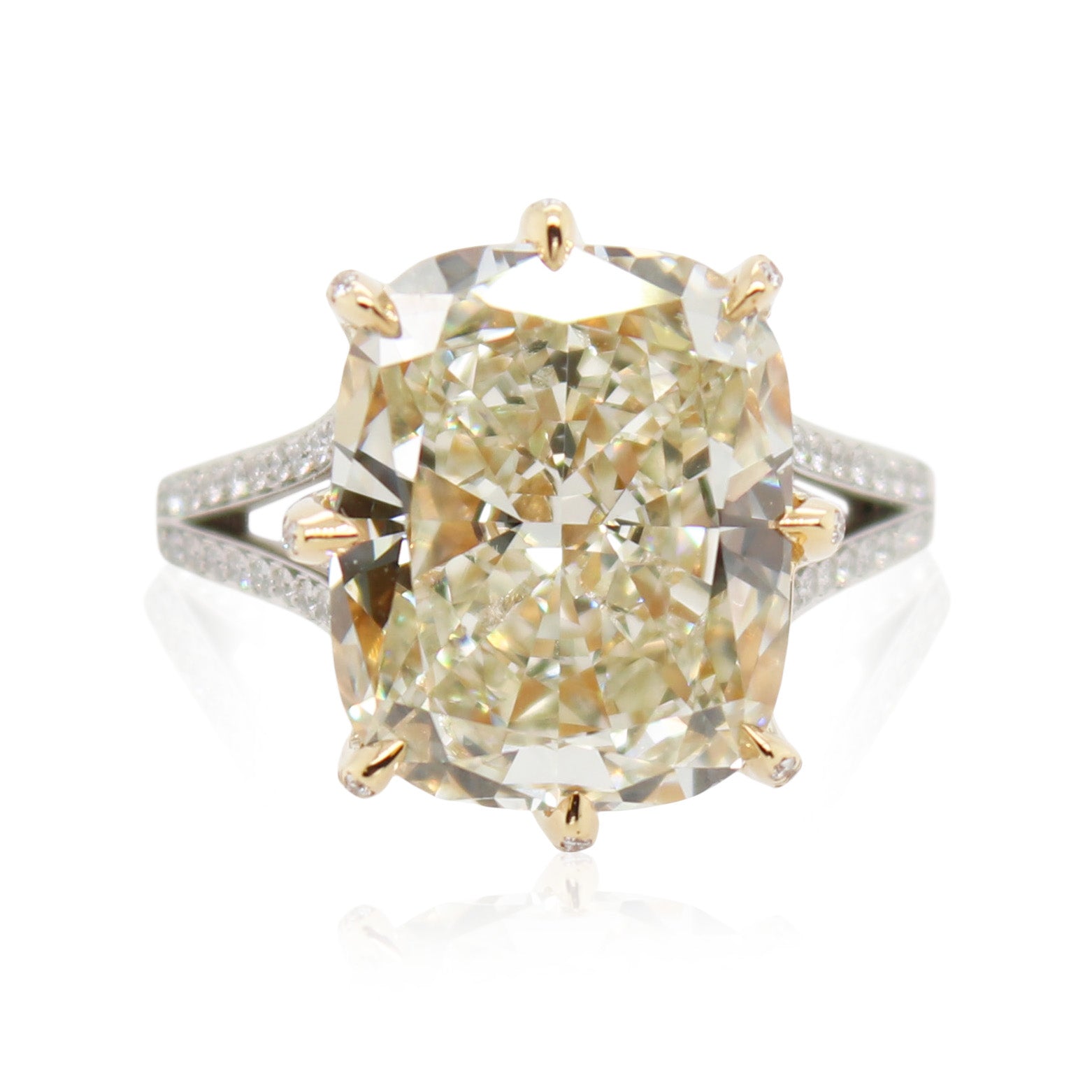 Diamonds of Wonder 8.54ct Cushion Cut Split Shank Ring