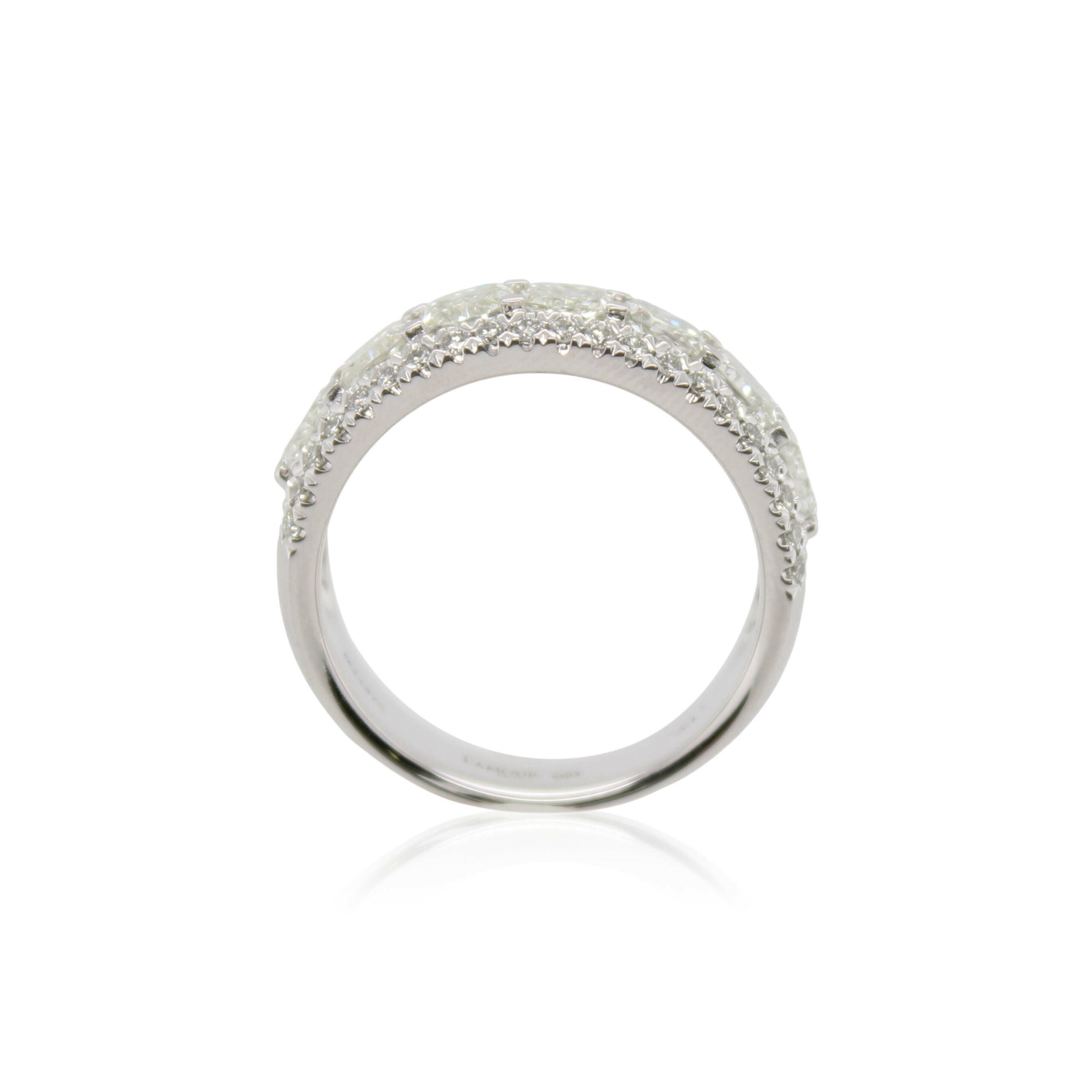 Crisscut New York Diamond Pave Band