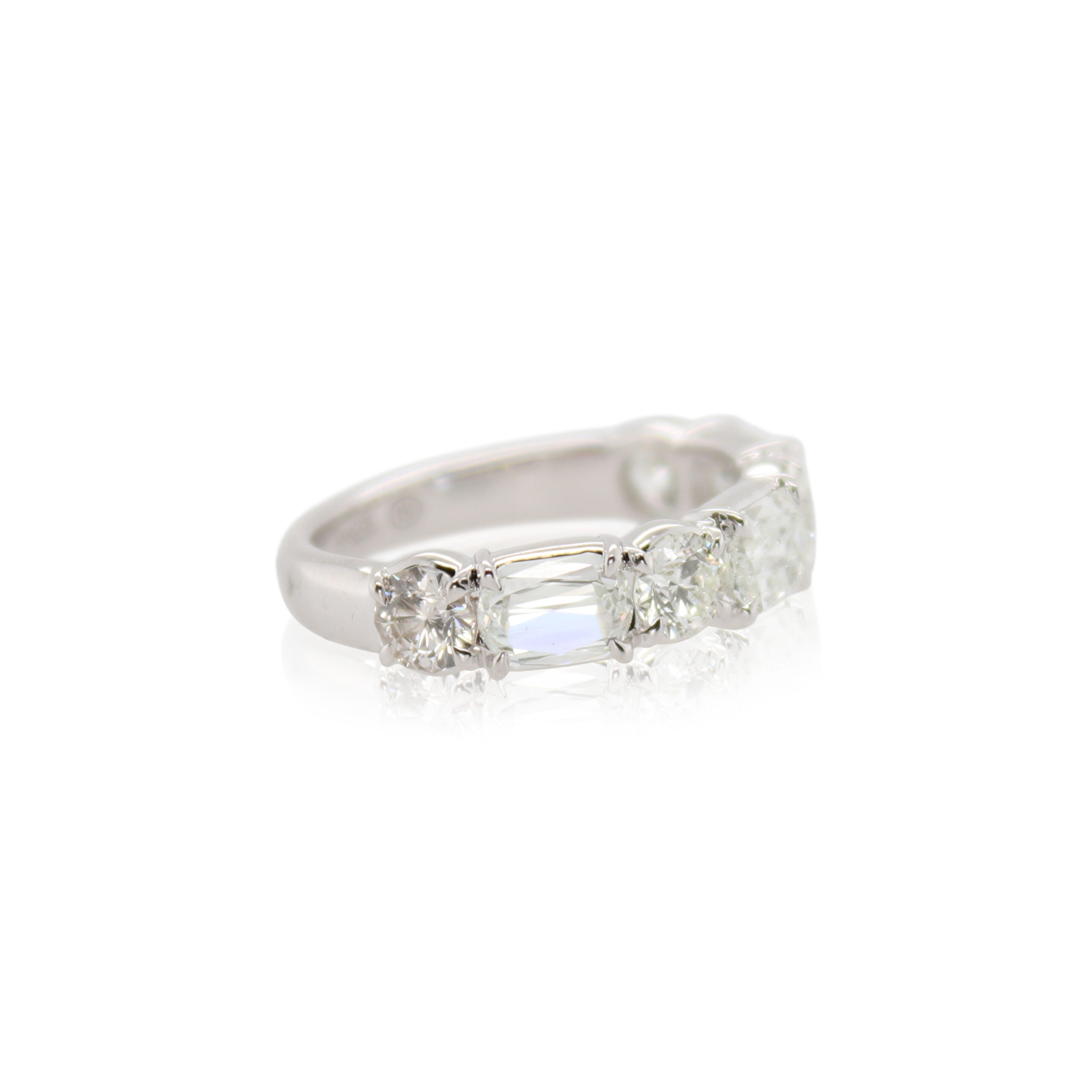 Oval and Round Diamond Band