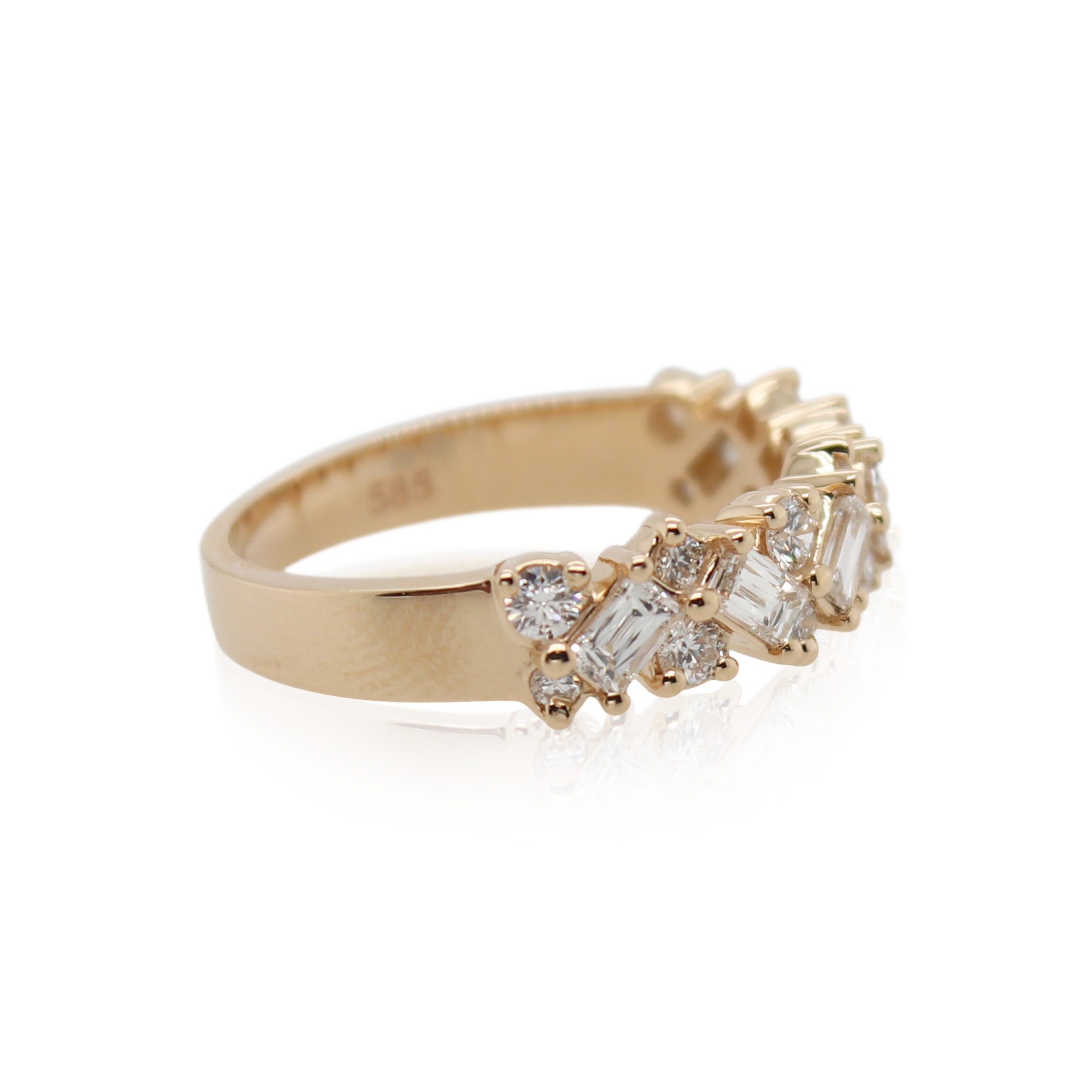 Baguette and Round Diamond Wedding Band
