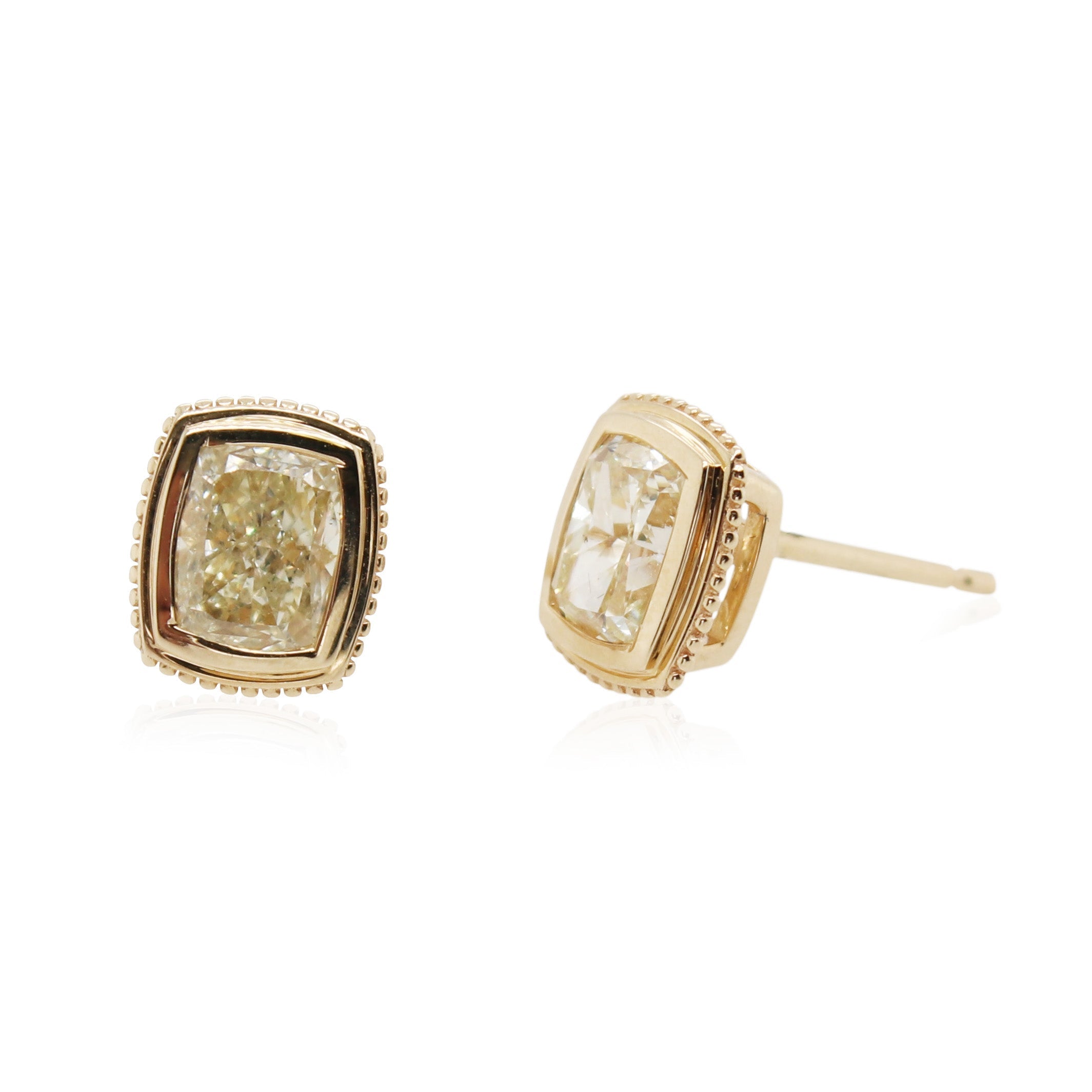 Diamonds of Wonder 2.03ct Total Weight Cushion Cut Diamond Stud Earrings