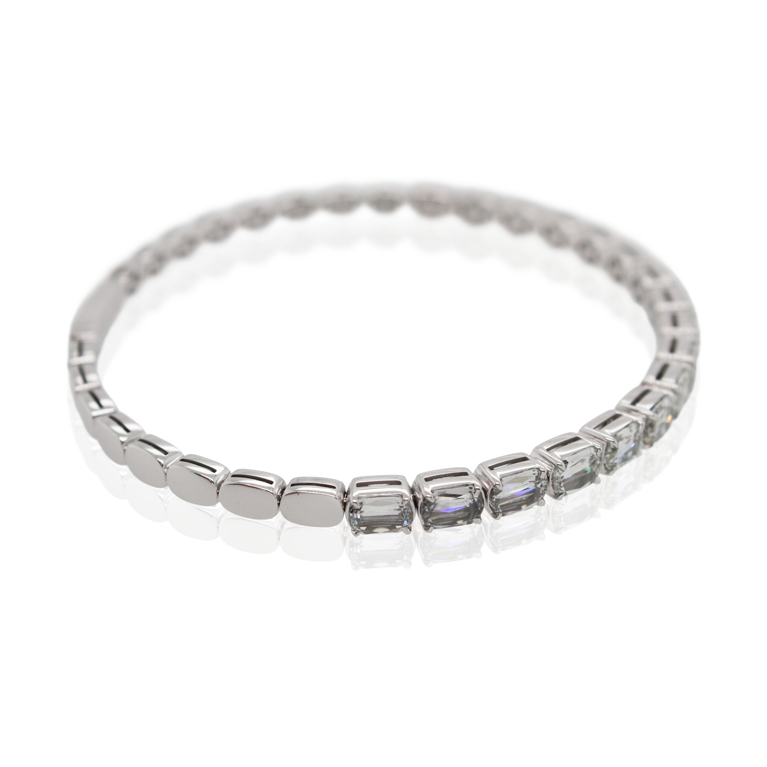 Crisscut New York Oval Diamond Bangle Bracelet