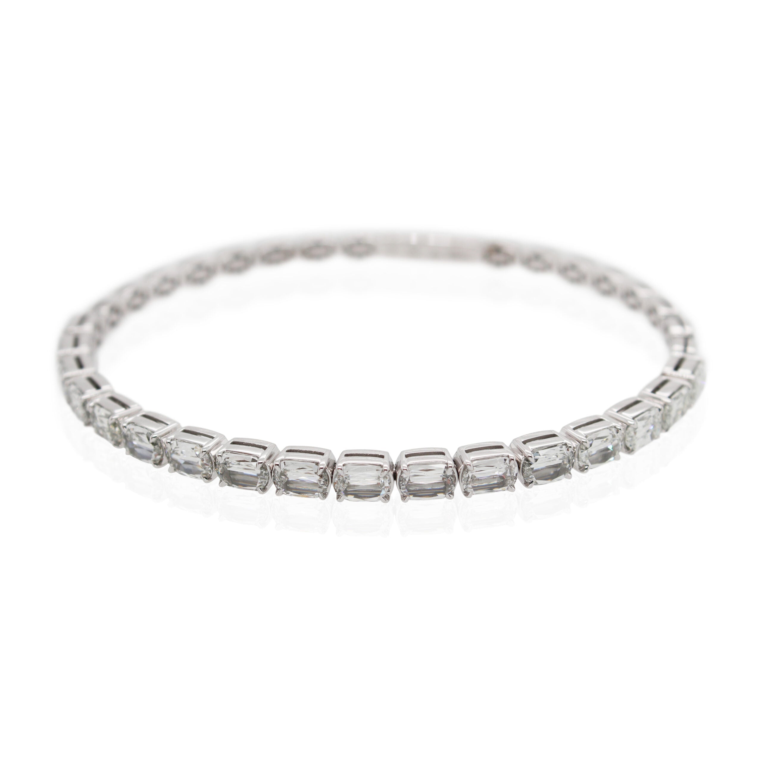 Crisscut New York Oval Diamond Bangle Bracelet