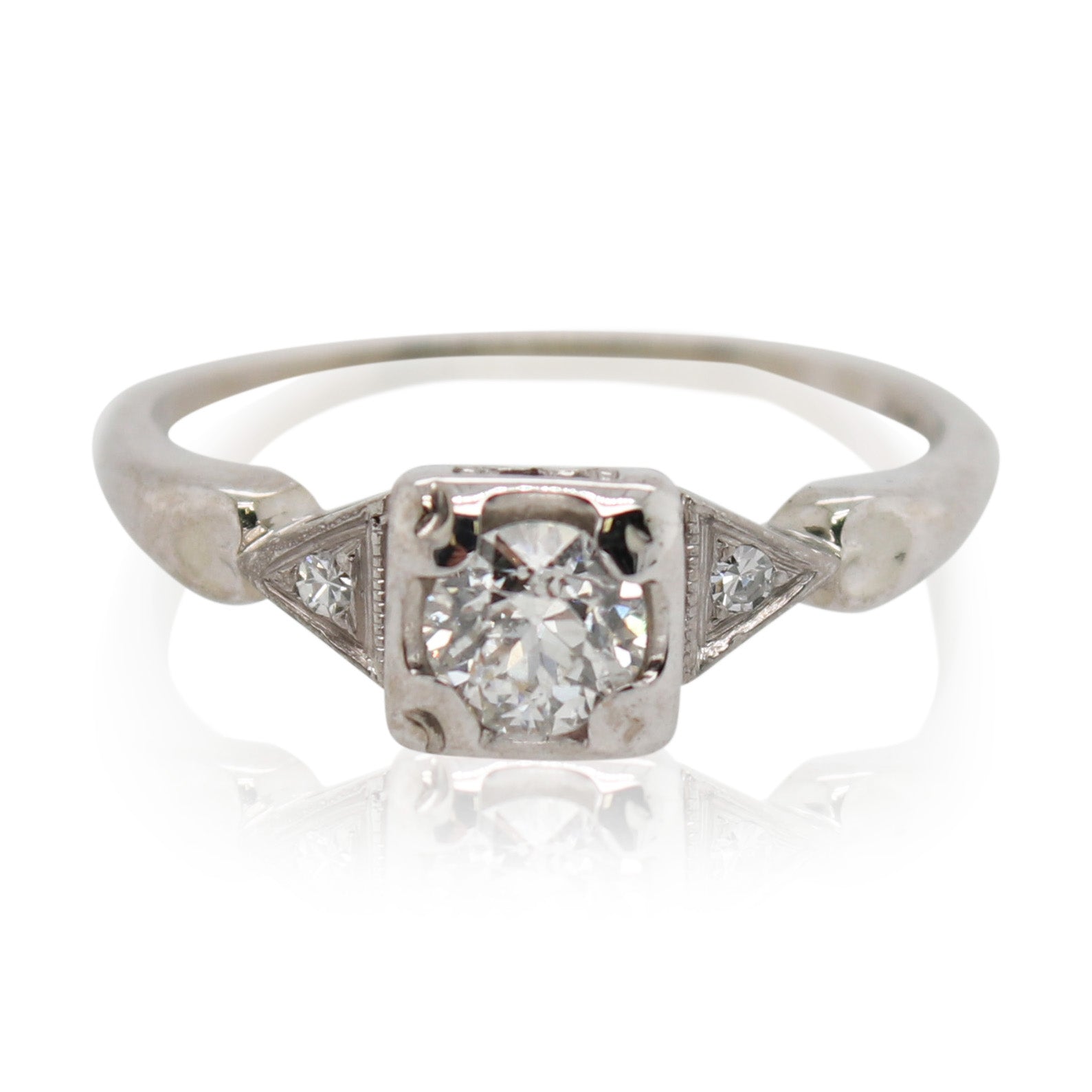 0.25ct Round Diamond Solitaire Ring