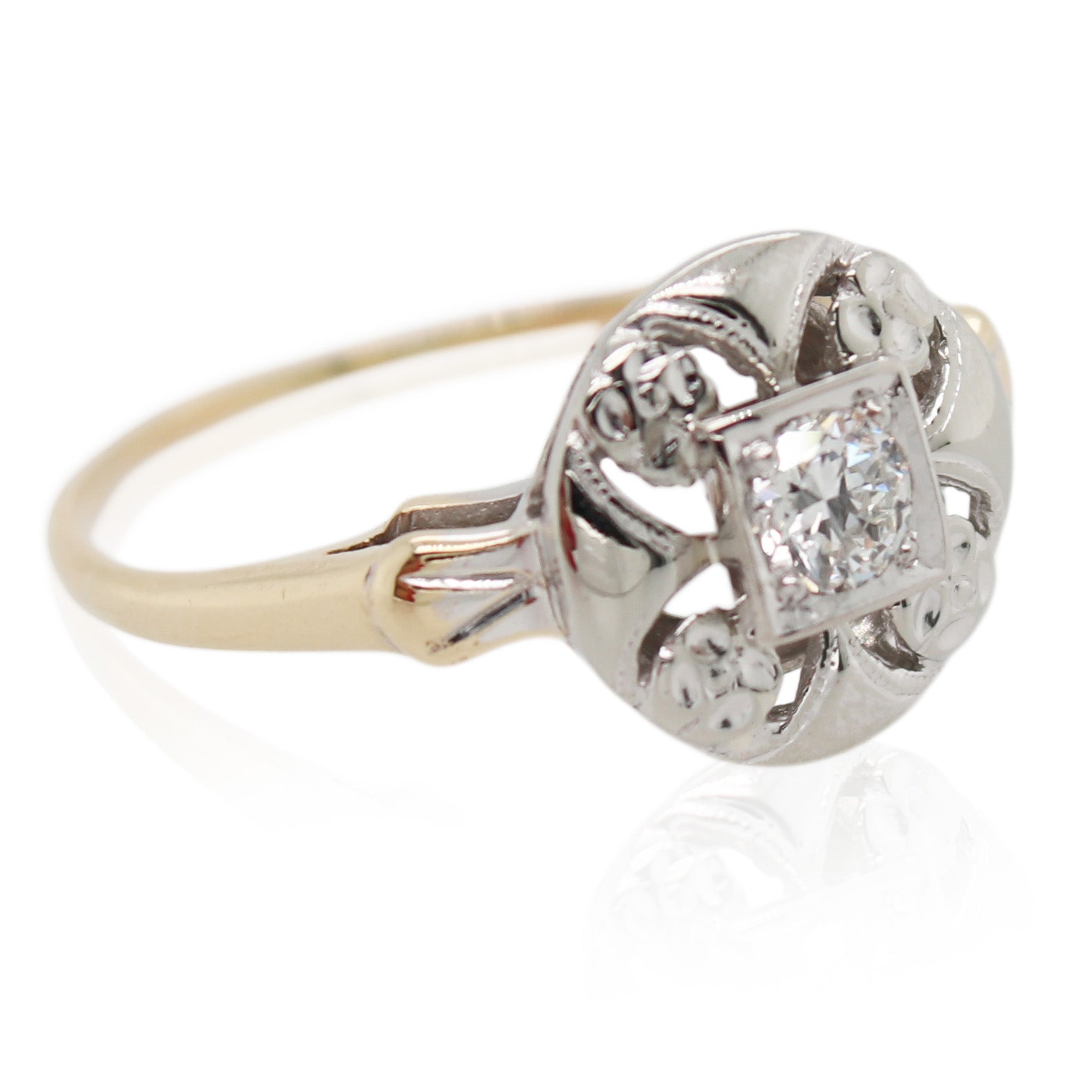 White and Yellow Gold Diamond Filigree Ring