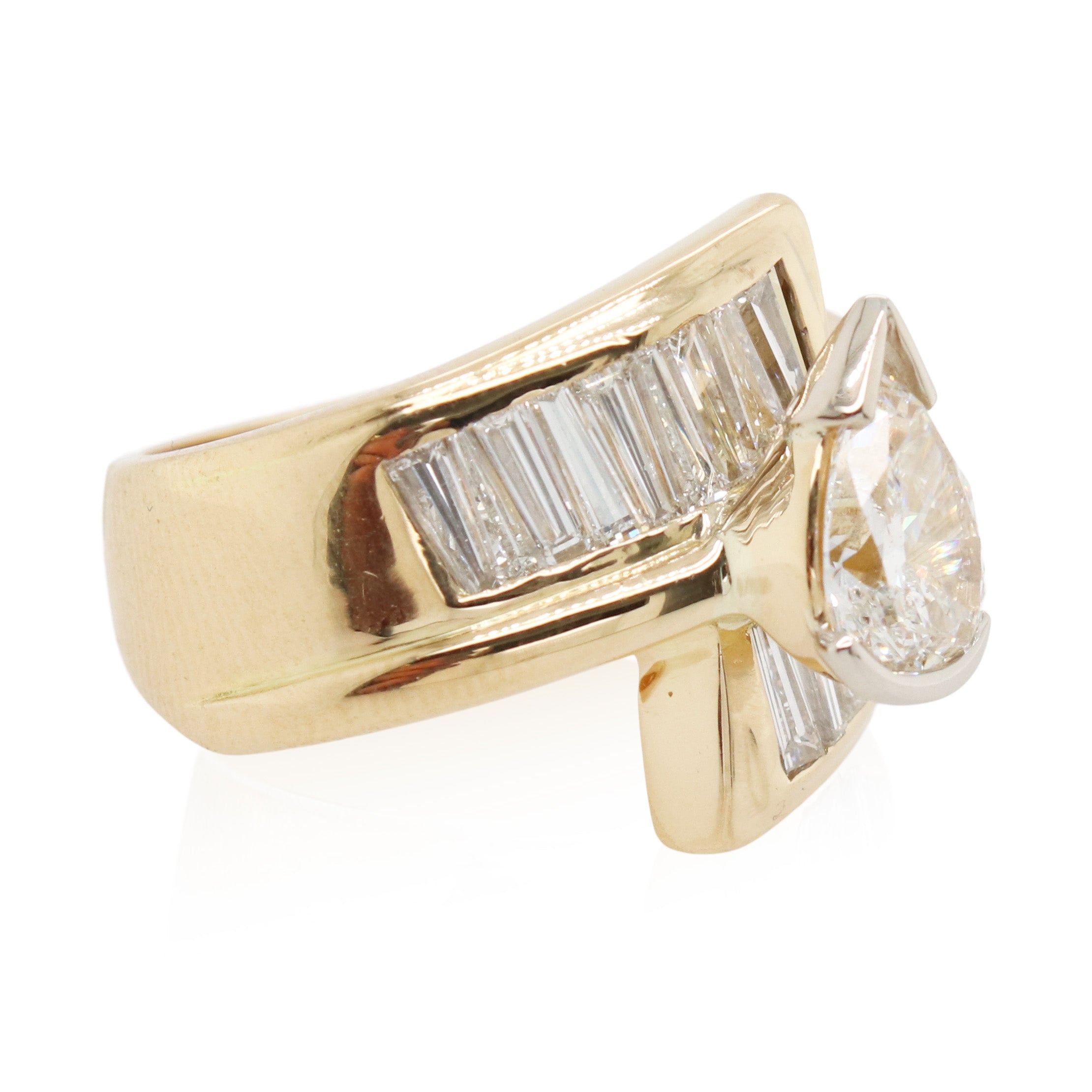 0.92ct Pear Shaped Diamond Bypass Ring