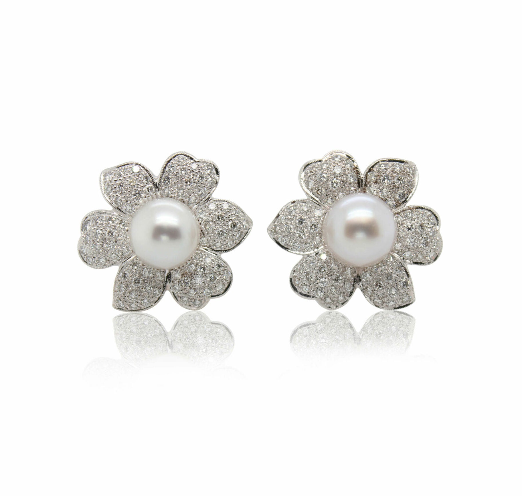 White South Sea Pearl and Diamond Flower Earrings