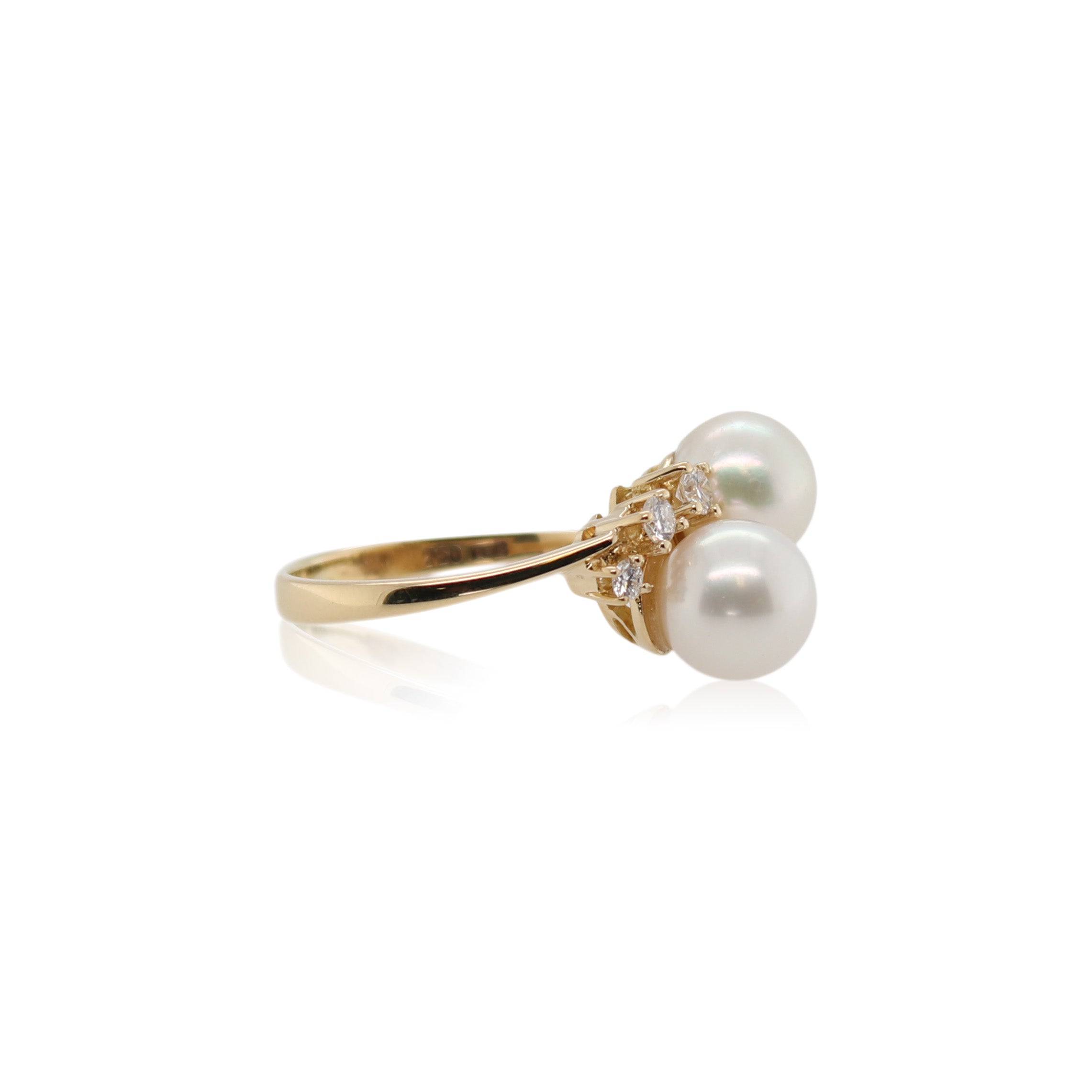 Pearl and Diamond Yellow Gold Ring