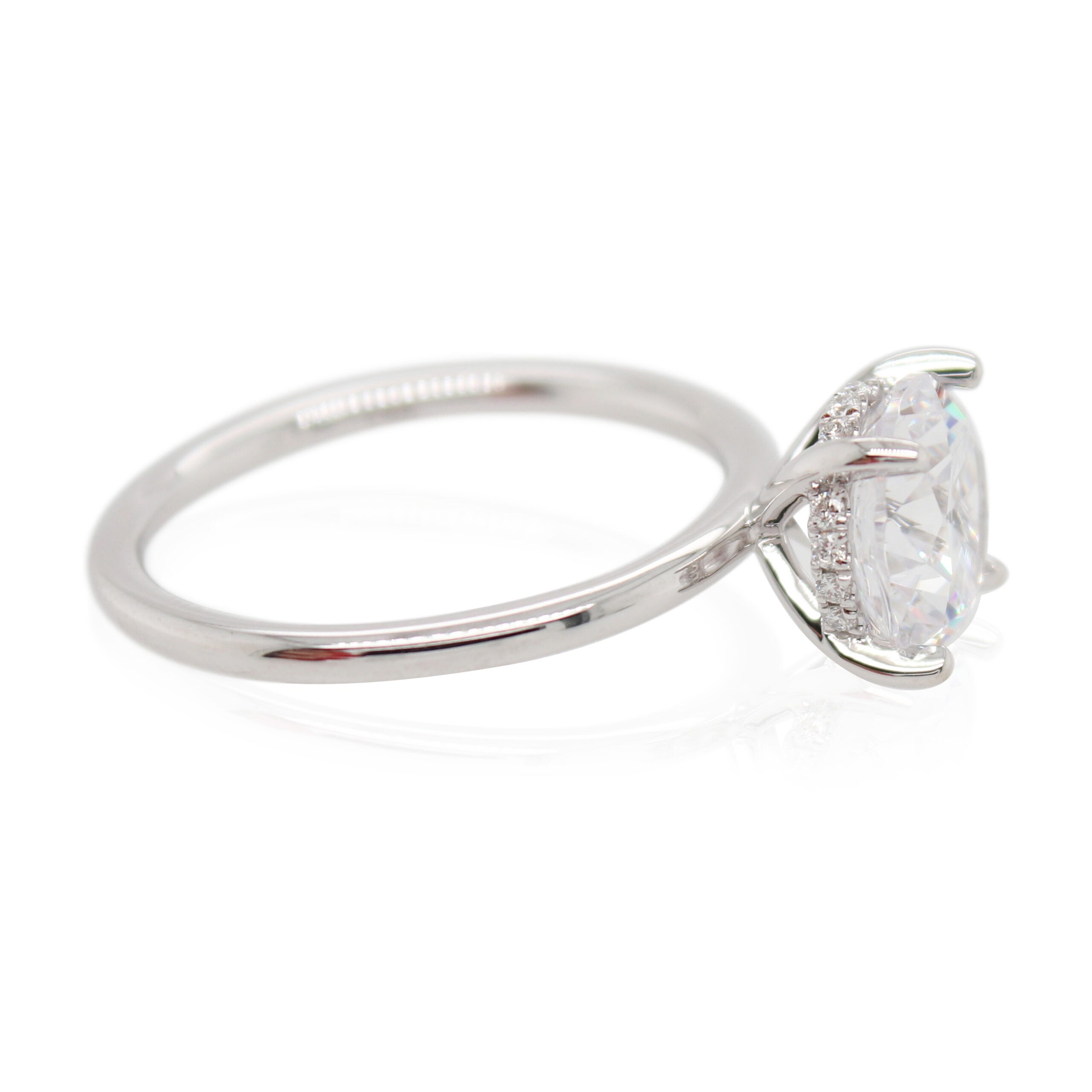 White Gold 2ct Round Diamond Hidden Halo Mounting