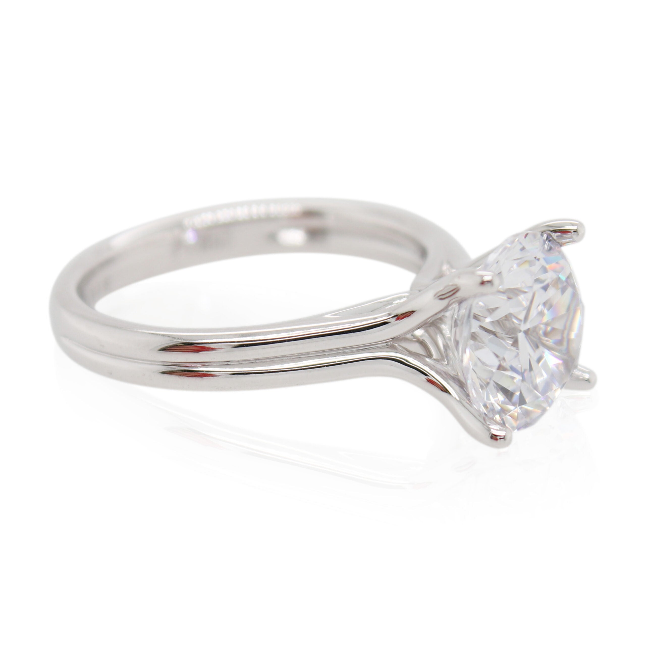 Platinum Grooved Solitaire Engagement Mounting