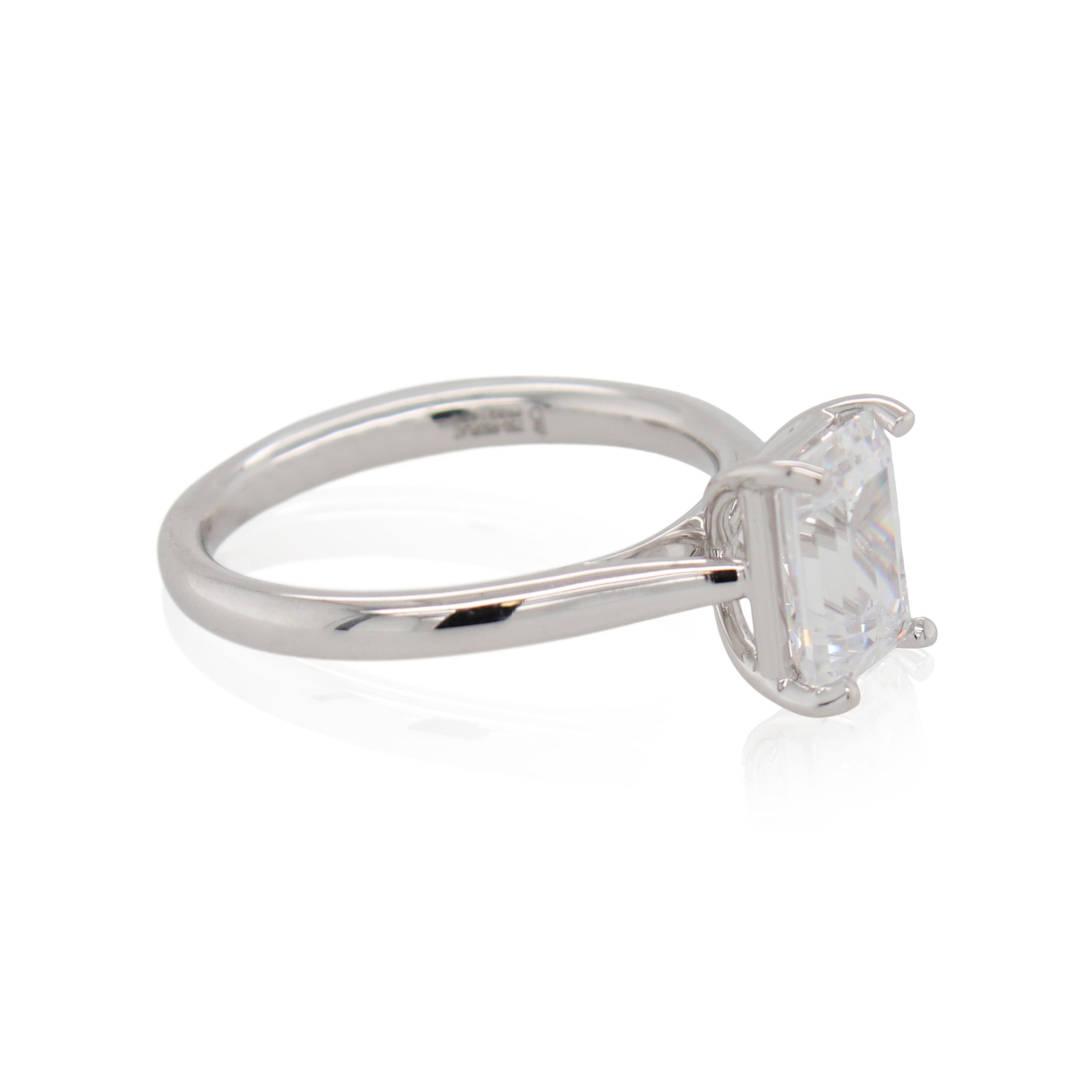 2.00ct Emerald Cut Diamond Solitaire Engagement Ring Mounting