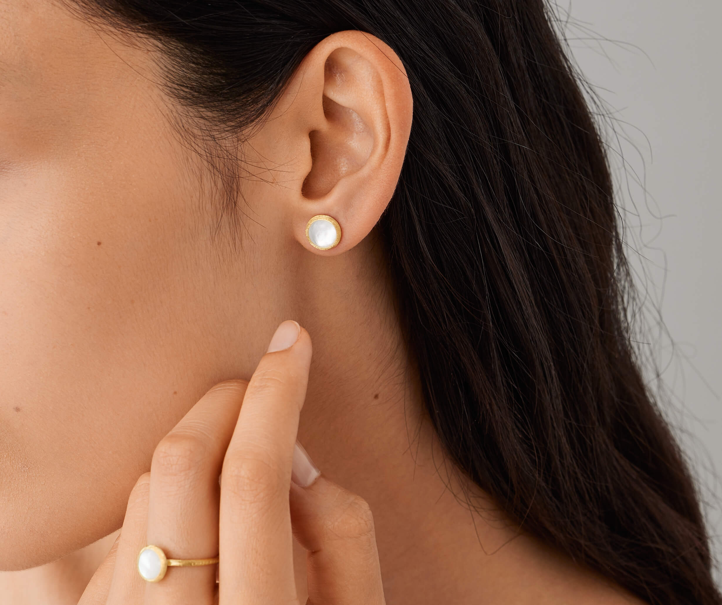 Marco Bicego Jaipur Color Collection 18k Yellow Gold Mother of Pearl Stud Earrings