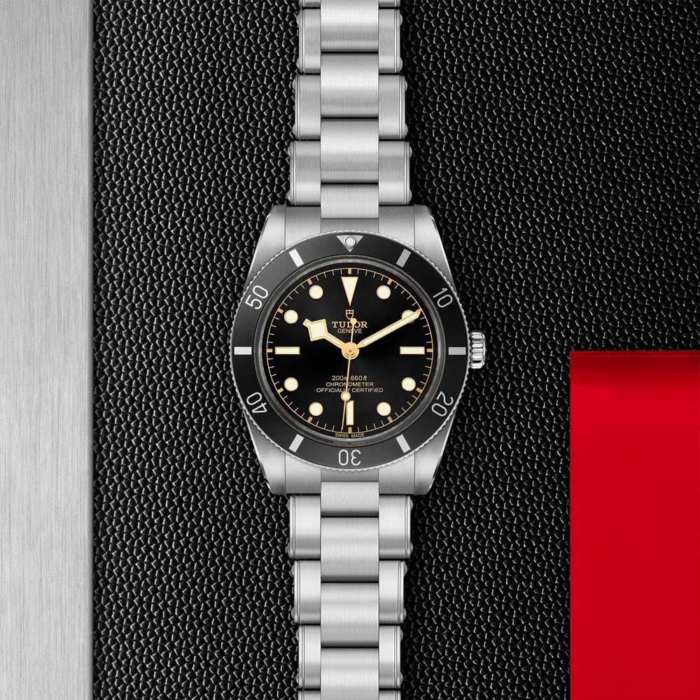 BLACK BAY 54