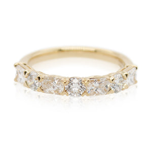 Alternating Radiant and Round Diamond Grand Aire Band