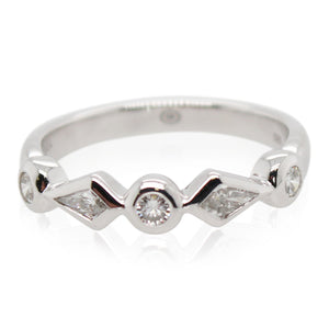 Crisscut New York White Gold 5 Stone Diamond Ring