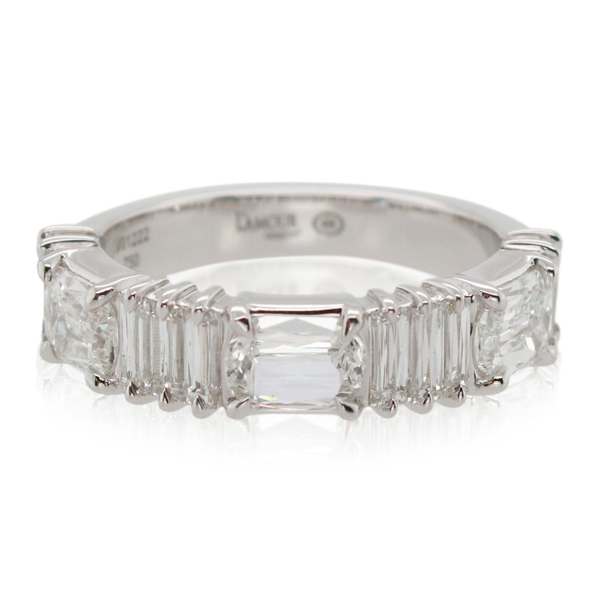 Crisscut New York Alternating Diamond Band