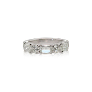 Oval and Round Diamond Band