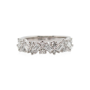 Crisscut New York Baguette and Round Diamond Band