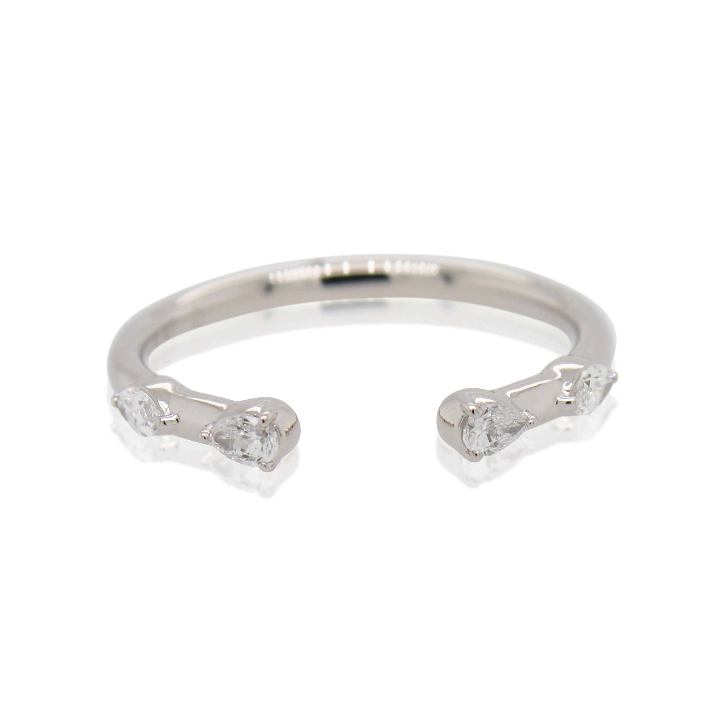 Four Diamond Split Band