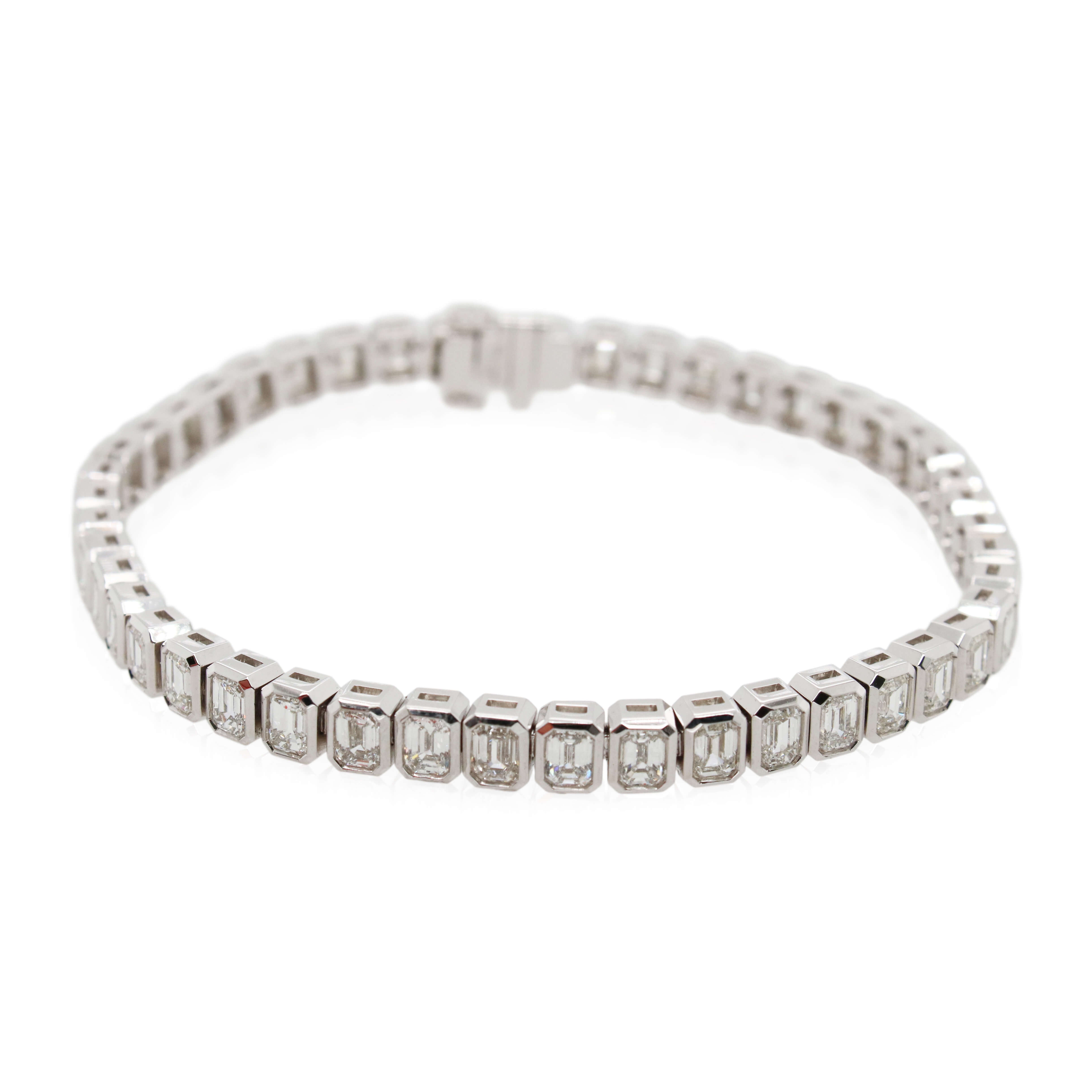 8.67ct Total Weight Emerald Cut Diamond Bracelet