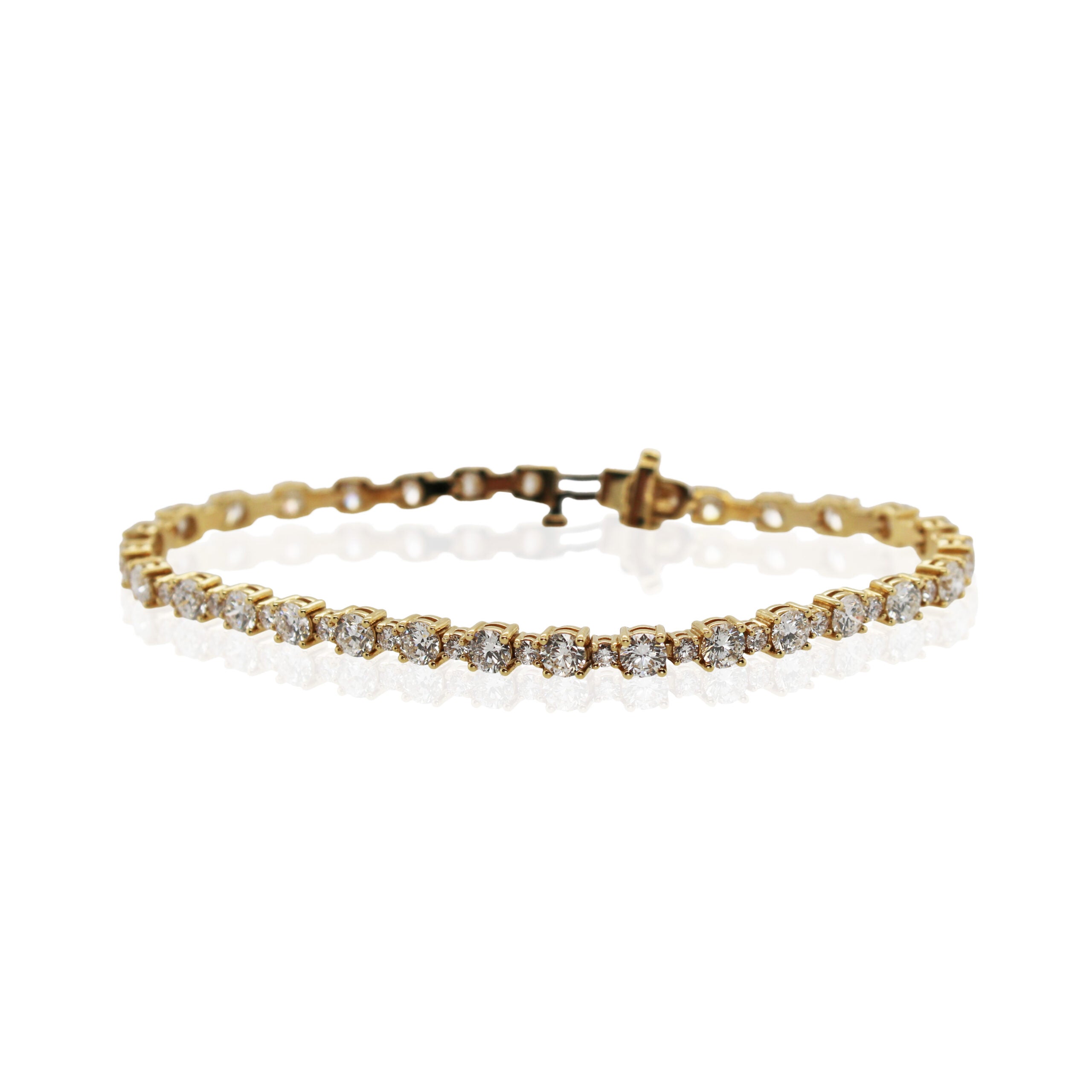 Yellow Gold Alternating Small And Large Diamond Bracelet