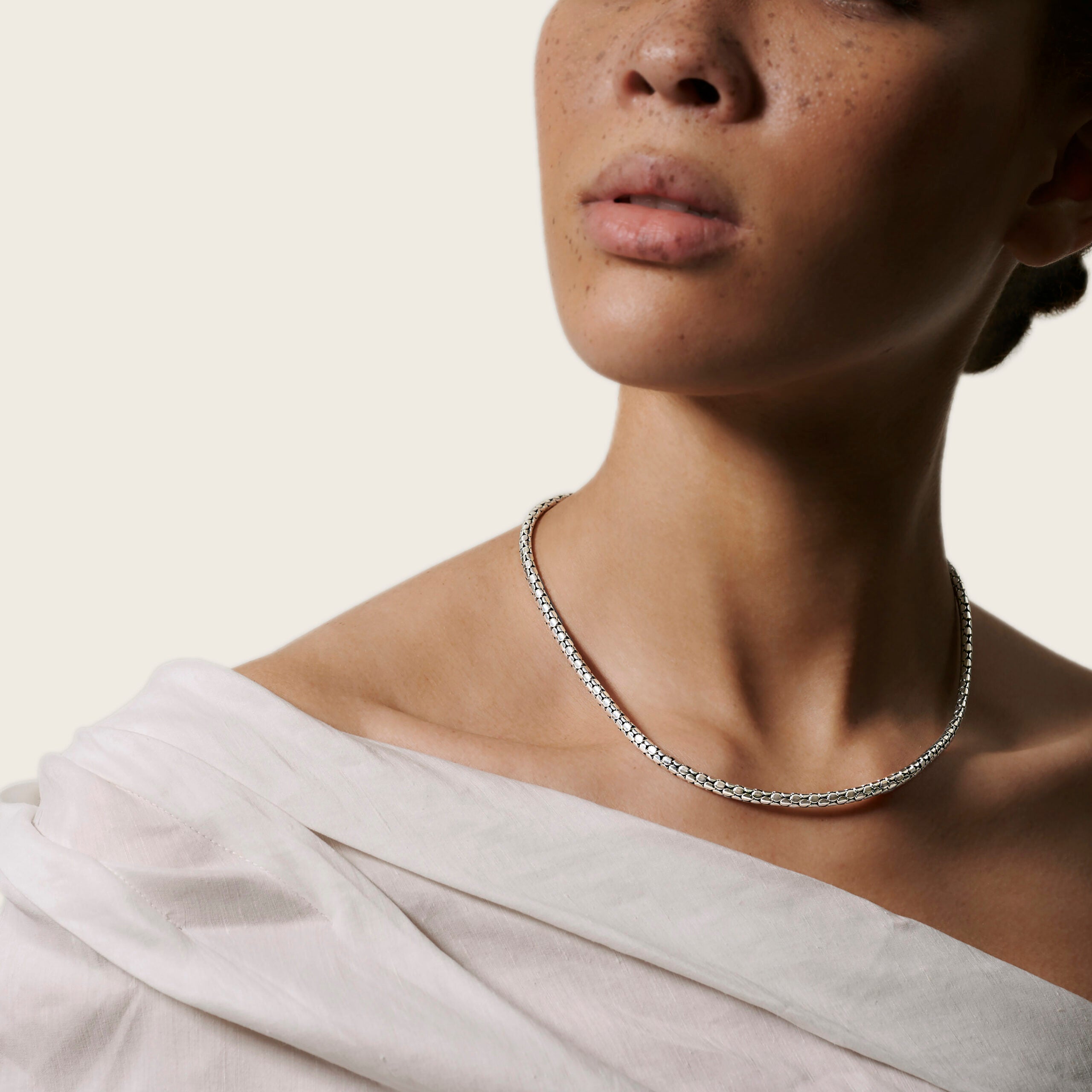 Small Dot Chain Necklace