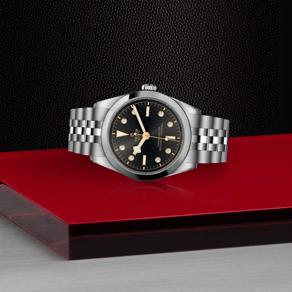 BLACK BAY ONE 36