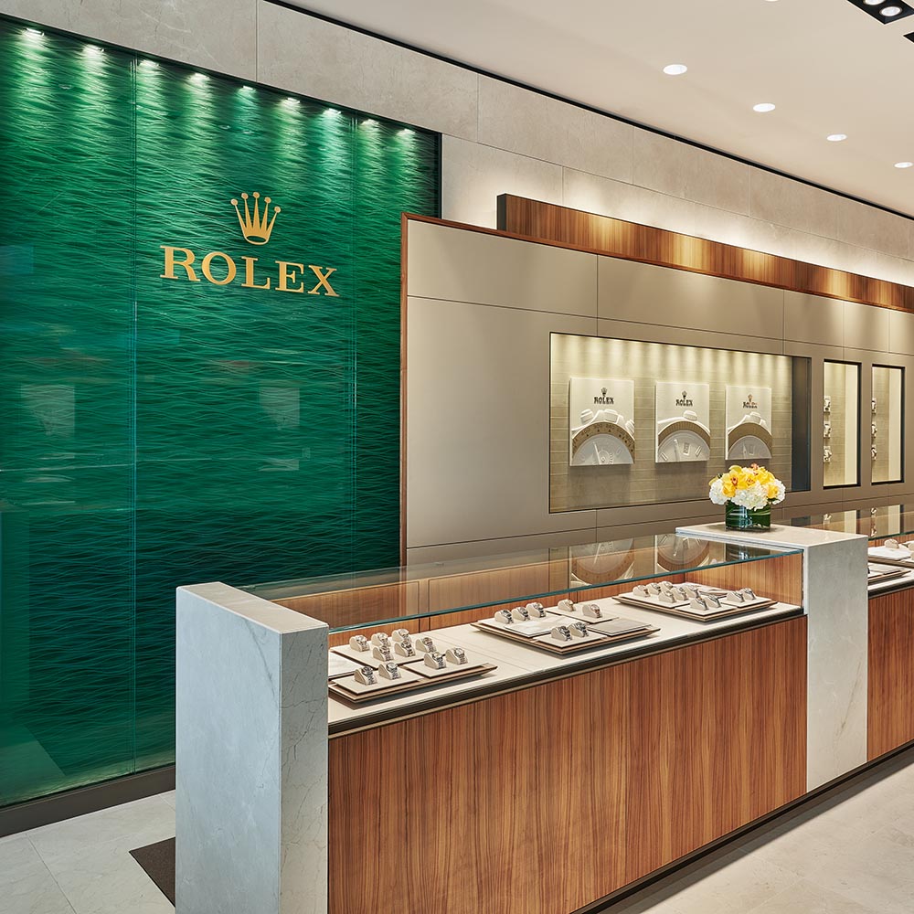 RF Moeller Rolex Showroom Display Case