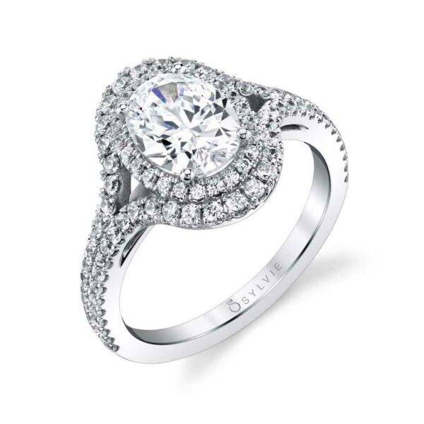 392796Oval-Halo-Diamond-Egagement-Ring.jpg