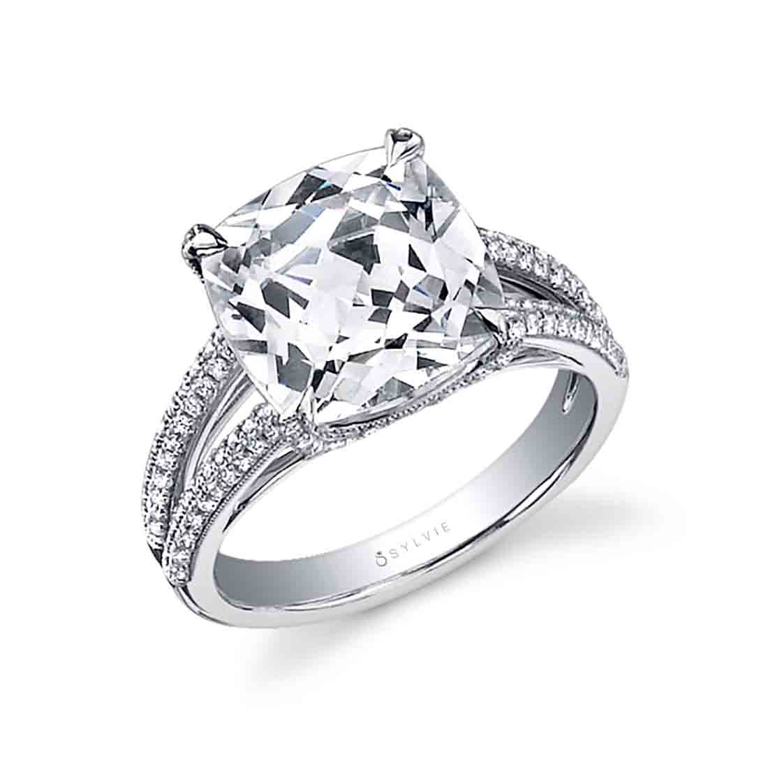 392801Cushion-Diamond-Engagement-Ring.jpg