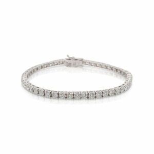 This diamond tennis bracelet from Forevermark Tribute™ Collection is crafted from 14k white gold and features 7.00 total carats of diamonds.