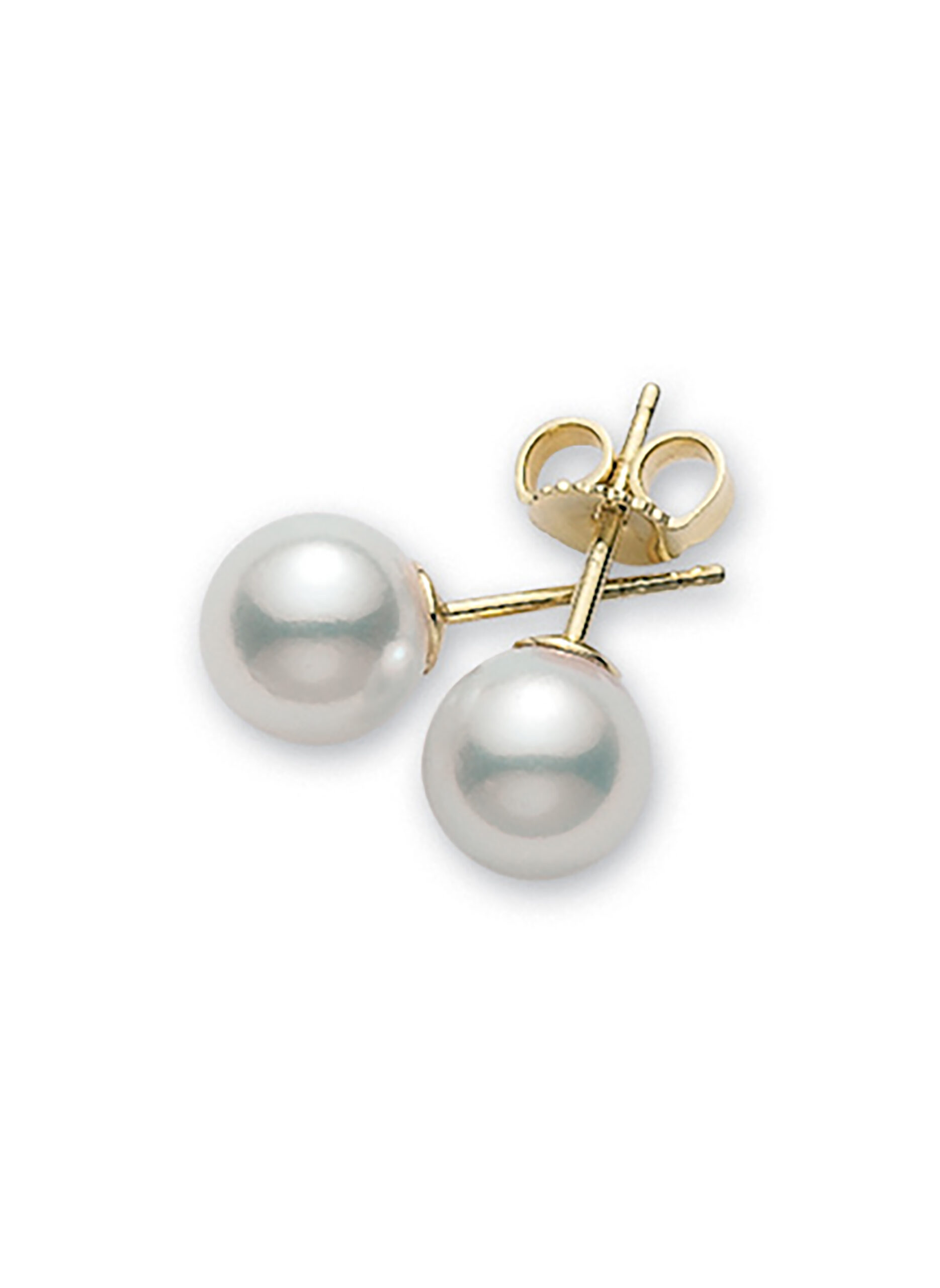 This pair of stud earrings from Mikimoto is crafted from 18k yellow gold and features two 5-5.5mm white pearls.