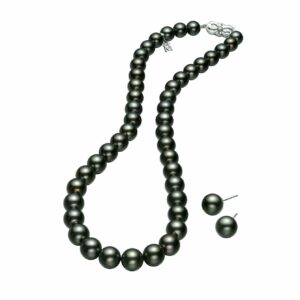 This perfectly paired black pearl necklace and earring set from Mikimoto is crafted from 18k white gold. This set features a 16" black pearl necklace with a 0.04 carat diamond and 9mm stud earrings.